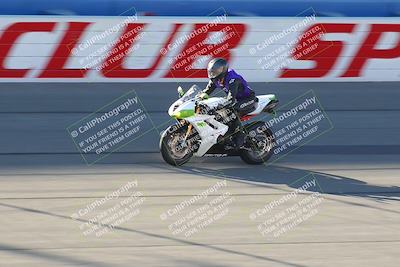 media/Nov-26-2022-Fastrack Riders (Sat) [[b001e85eef]]/Level 1/Session 1 Front Straight/